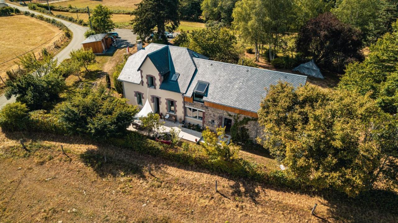 Les Jardins De Nanine Bed & Breakfast Lapleau Екстериор снимка