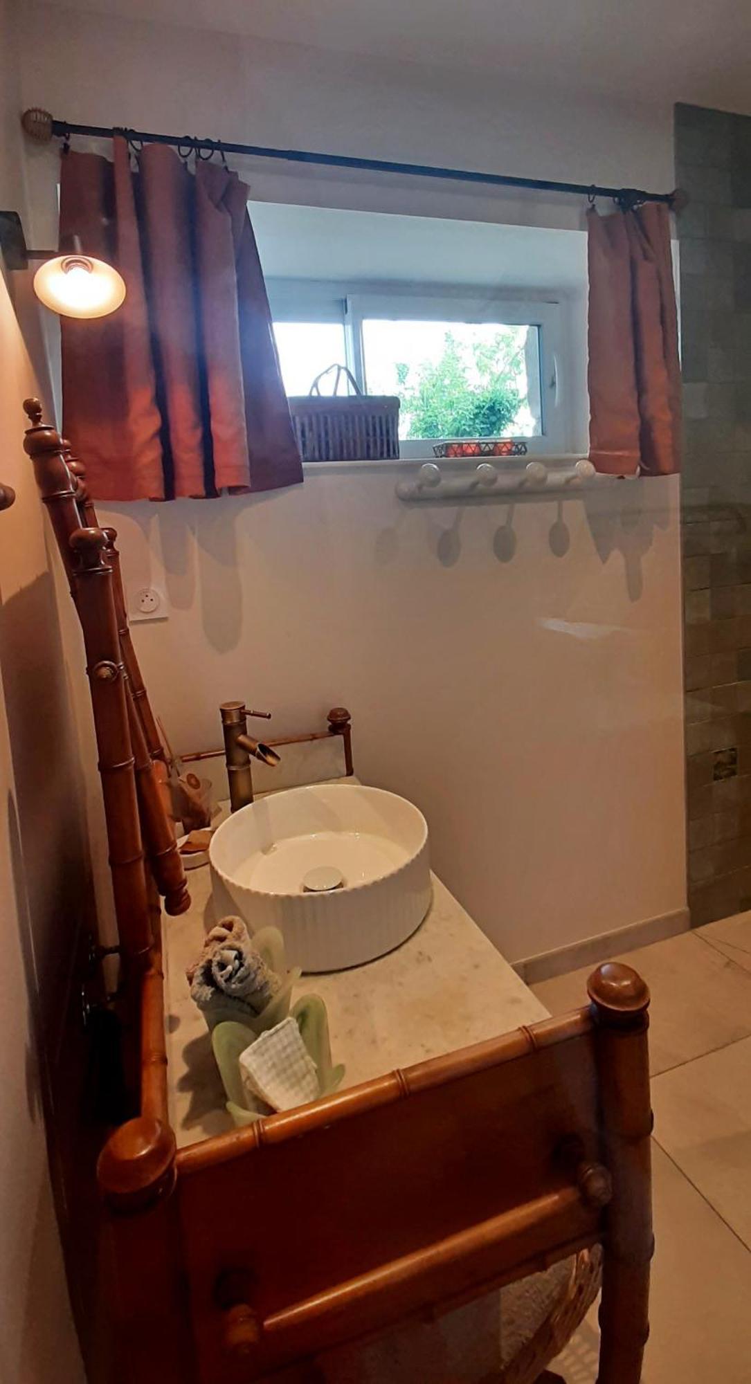 Les Jardins De Nanine Bed & Breakfast Lapleau Екстериор снимка