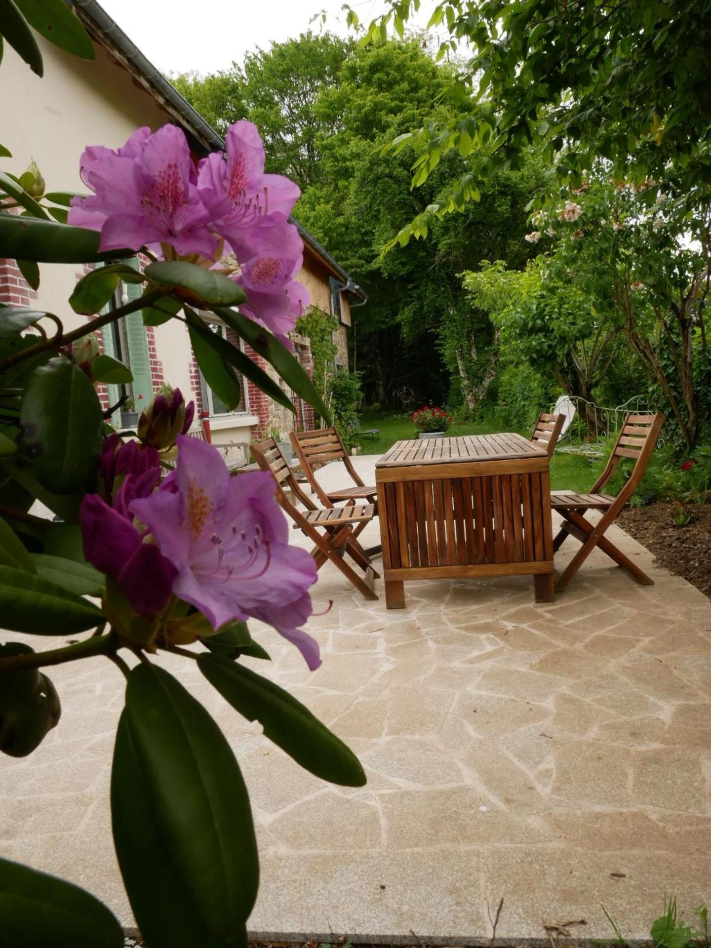 Les Jardins De Nanine Bed & Breakfast Lapleau Екстериор снимка